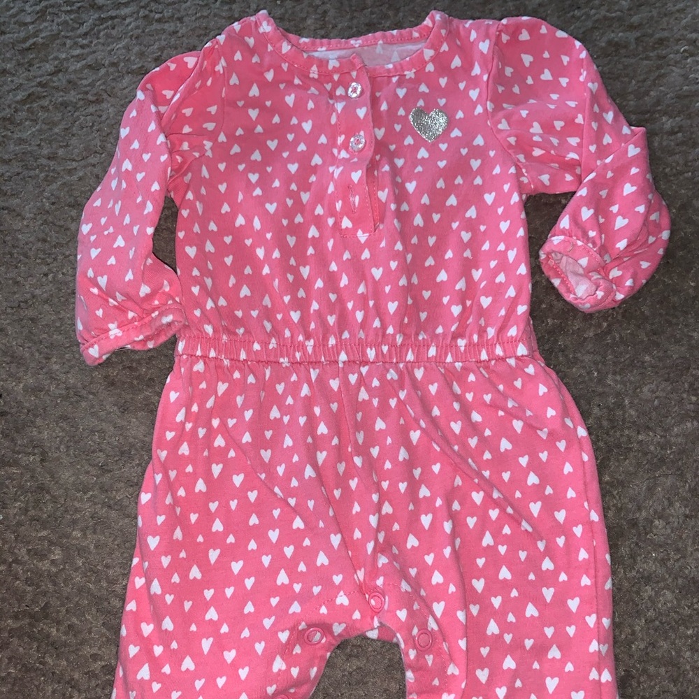 Carter’s baby valentine outfit size 3 months